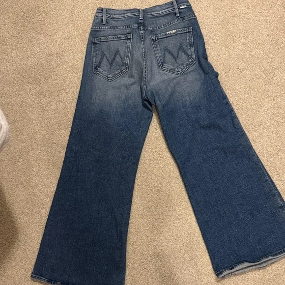 Classic Denim Wide-Leg Jeans - Picture 2 of 3